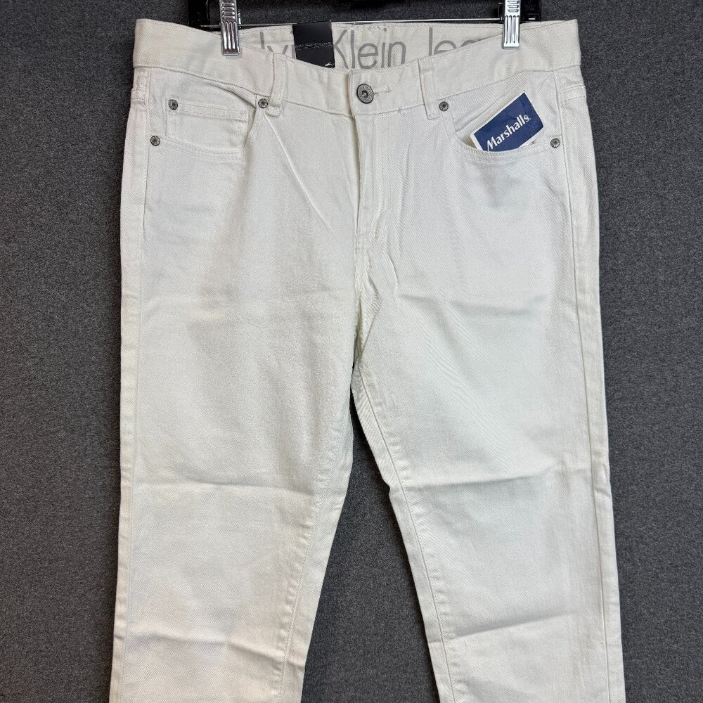 Calvin Klein High Rise Skinny Fit White Size 12 W 31 - Used